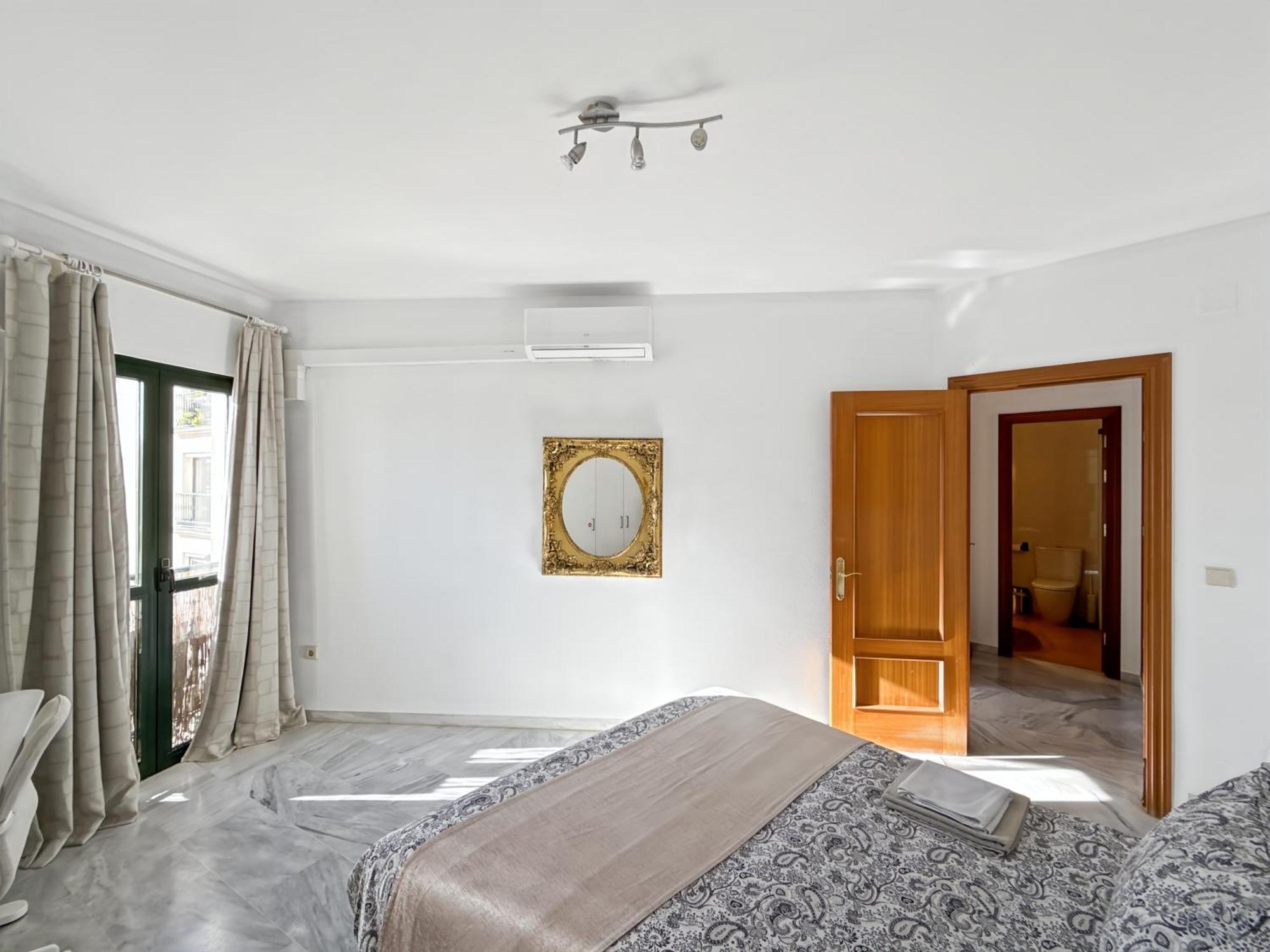 Exclusive Malaga Apartments With Cathedral Views And Auto Check-In Eksteriør billede